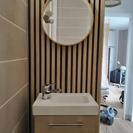 Cosy Aux Portes De Caen 아파트 몽테빌레